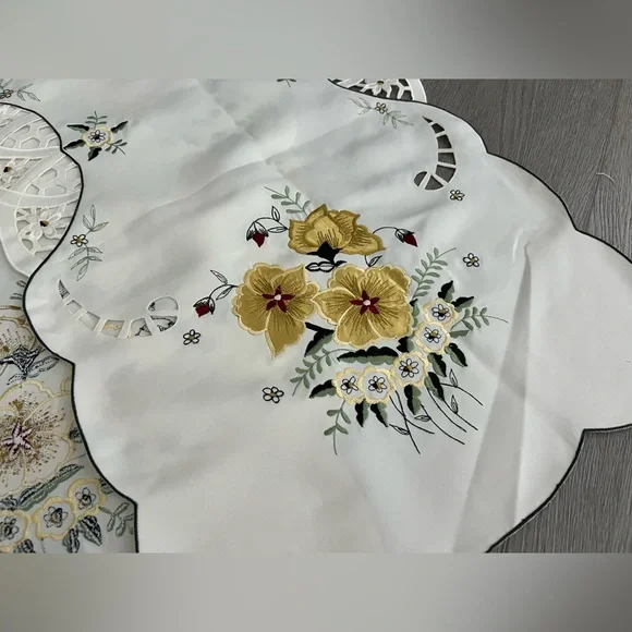 Floral Embroidered Table Runner - Picture 6 of 7